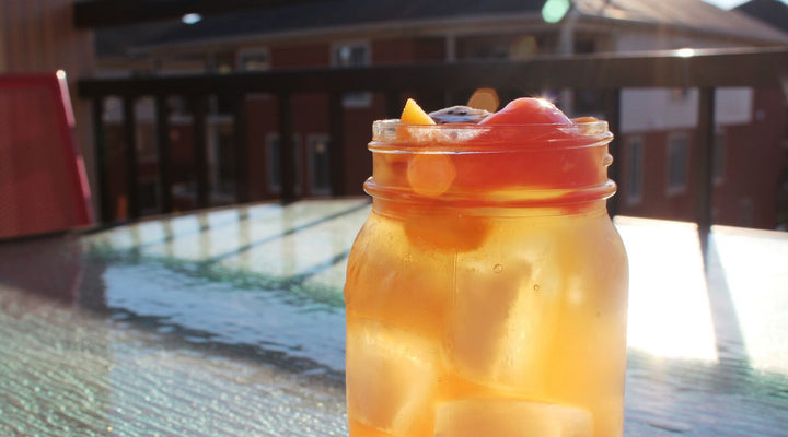 Thé glacé à la pêche